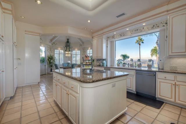 13455 Old Winery Road, Poway CA: https://media.crmls.org/mediaz/7fe4830c-f531-43e0-aebc-95612fa4748c.jpg