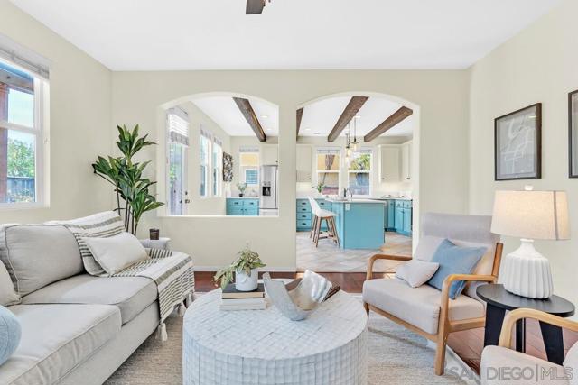 1531 Quiet Trail Dr, Chula Vista CA: https://media.crmls.org/mediaz/7fe4a2a9-15e2-46ef-b312-4bd27814147c.jpg