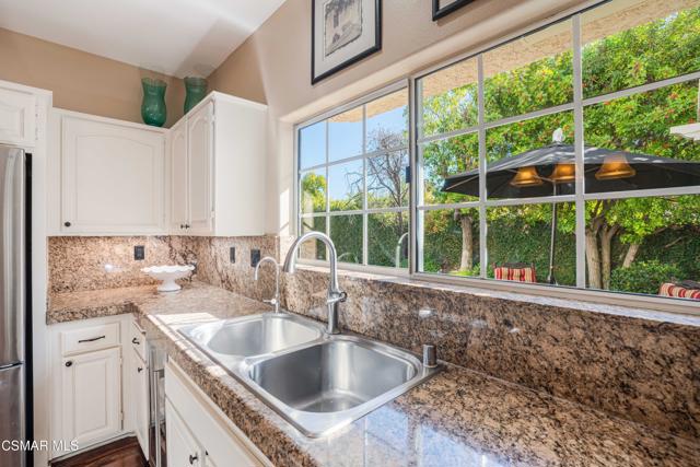 32714 Wellbrook Drive, Westlake Village CA: https://media.crmls.org/mediaz/7fe57edf-e243-4693-af5f-be07e43e2053.jpg