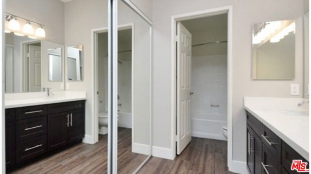 973 WESTCREEK Lane, Westlake Village CA: https://media.crmls.org/mediaz/7fe633cc-7617-494d-a68f-70dfc3c9af56.jpg