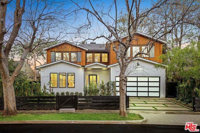 4210 BECK Avenue photo 1
