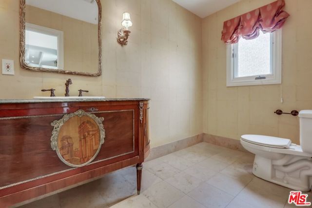 114 S Layton Drive, Los Angeles CA: https://media.crmls.org/mediaz/7fe6bdd2-f97e-444a-b7bc-42838c01eba6.jpg