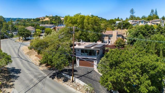 3996 Jefferson Avenue, Redwood City CA: https://media.crmls.org/mediaz/7fe6e3e9-b05d-4bcf-ac94-e214c19e8a25.jpg
