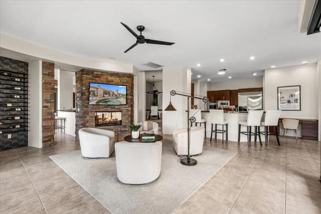 Image 12 of 43 For 50380 Via Serenidad