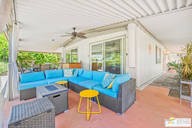379 Avenida Andorra, Cathedral City CA: https://media.crmls.org/mediaz/7fe78300-5014-47cb-8572-631514f66320.jpg