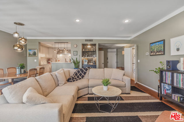 12115 San Vicente Boulevard, Los Angeles CA: https://media.crmls.org/mediaz/7fe7add2-dce2-4424-9a19-05f25c07eb84.jpg