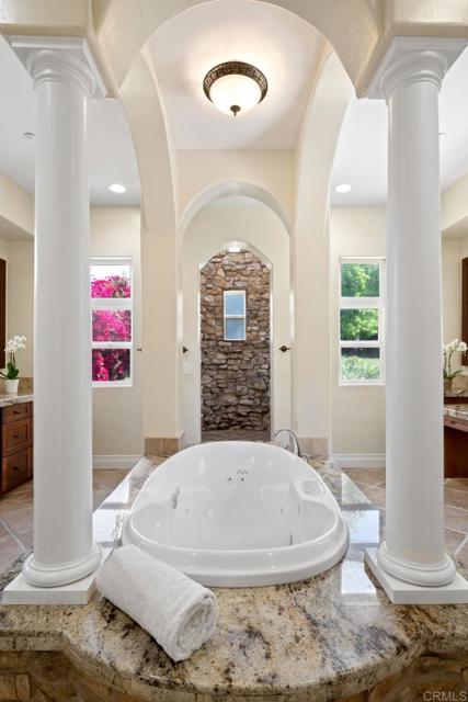 Detail Gallery Image 27 of 75 For 1455 Independence Way, Vista,  CA 92084 - 4 Beds | 6 Baths