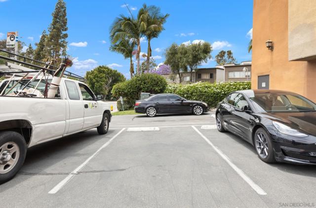 4501 Collwood Blvd, San Diego CA: https://media.crmls.org/mediaz/7fe86cf6-021d-4647-8d71-305759c38803.jpg