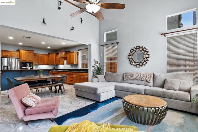 3551 Keystone Loop, Discovery Bay CA: https://media.crmls.org/mediaz/7fe8bffc-06b9-45c6-b599-612d1a5a8f58.jpg