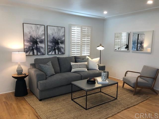 Detail Gallery Image 11 of 17 For 2252 Etiwanda St, San Diego,  CA 92107 - 2 Beds | 1 Baths