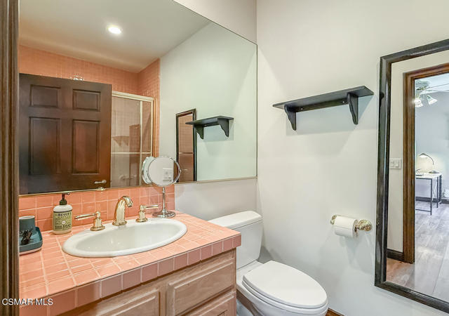 2317 Sierra Creek Road, Agoura Hills CA: https://media.crmls.org/mediaz/7fe90592-ef51-45fd-b42e-3d8c3be7610f.jpg