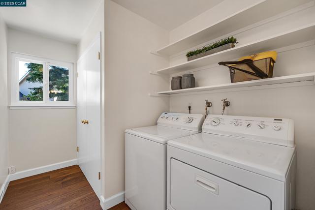 222 Scotts Mill Ct, Danville CA: https://media.crmls.org/mediaz/7fea9ad0-ac9d-48e0-9bdd-b293ae450ff7.jpg