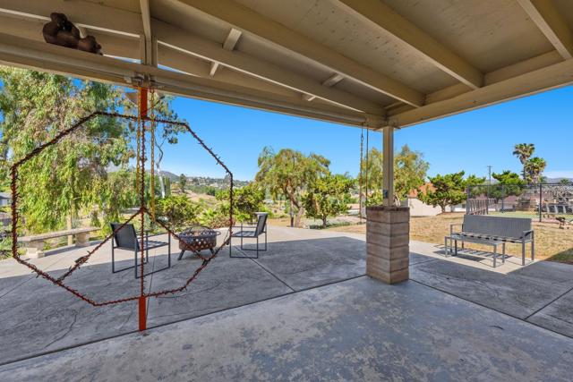 12220 Valhalla Drive, Lakeside CA: https://media.crmls.org/mediaz/7fea9eee-3f79-4e05-9138-8786cc87b496.jpg