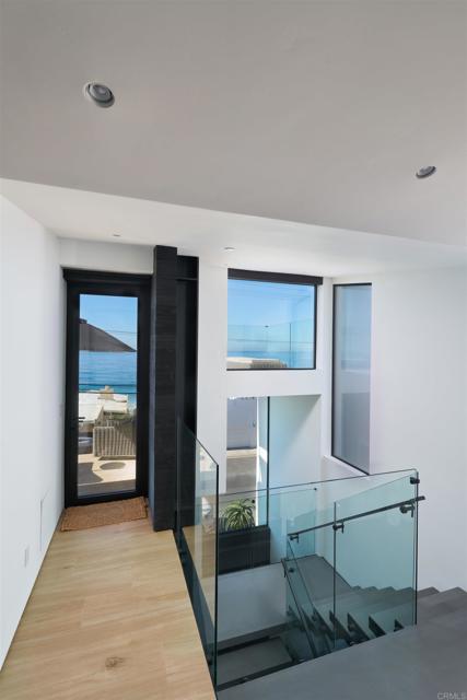 Image 19 of 46 For 2680 Ocean Street