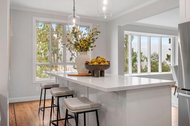 107 Knockash, San Francisco CA: https://media.crmls.org/mediaz/7feb0d8a-33a8-4fe1-a216-dd7b86677e1a.jpg