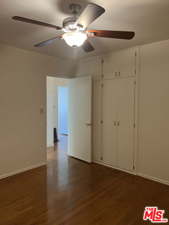 1124 San Rafael Avenue, Glendale CA: https://media.crmls.org/mediaz/7feb5c28-e5f9-4aa1-91a0-0d132d70e43e.jpg