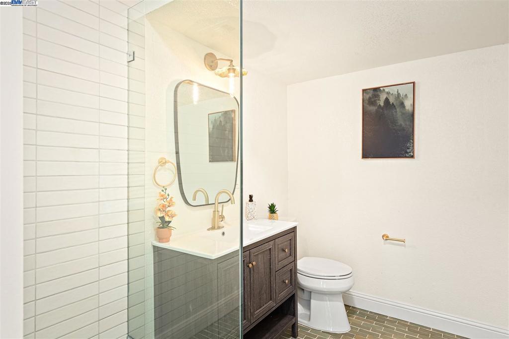 https://media.crmls.org/mediaz/7febd23a-9a92-4bd1-94da-c949cce6e17e.jpg?preset=X-Large