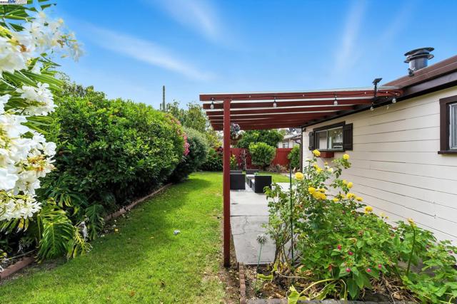 35458 Orleans Dr, Newark CA: https://media.crmls.org/mediaz/7fec07ff-1b4a-42de-8c6d-3173e3eb002d.jpg
