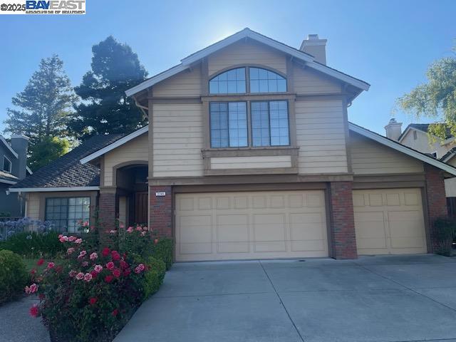 2745 Calle De La Loma