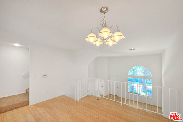 8741 Darby Avenue, Northridge CA: https://media.crmls.org/mediaz/7fed7eed-6856-4c72-95b4-d0f87b7b5400.jpg