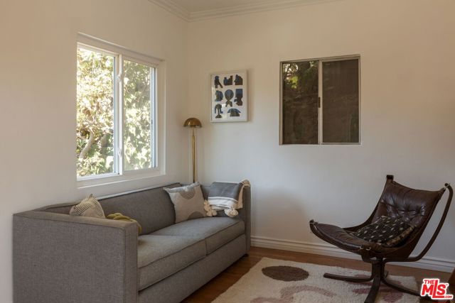 5616 Tehama Street, Los Angeles CA: https://media.crmls.org/mediaz/7fee3942-6d95-4cb2-b2de-ecc0194de13b.jpg