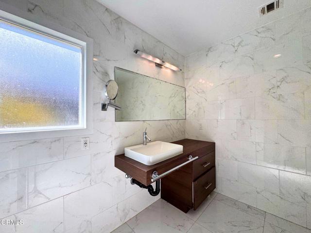 Detail Gallery Image 19 of 33 For 869 S Euclid Ave, Pasadena,  CA 91106 - 3 Beds | 3 Baths