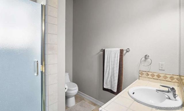 21100 Paseo Montana, Murrieta CA: https://media.crmls.org/mediaz/7fefc469-7b8b-4e33-9148-eea156942206.jpg
