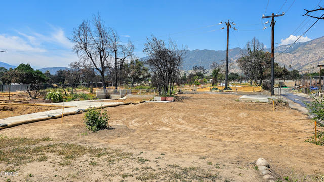 23 W Mendocino Street, Altadena CA: https://media.crmls.org/mediaz/7ff036f4-2f99-4877-bd1e-54a9f8e653f4.jpg