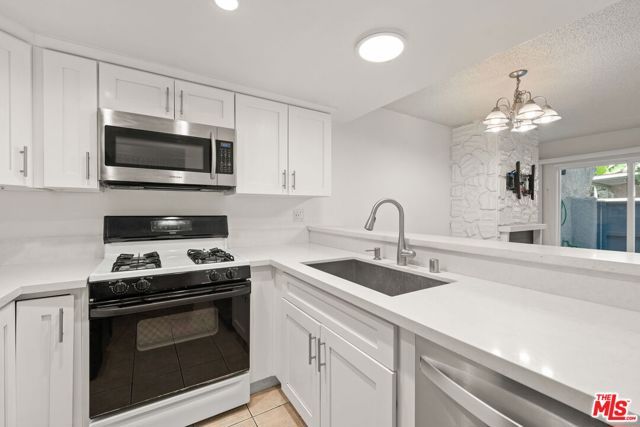 1718 Puente Avenue, Baldwin Park CA: https://media.crmls.org/mediaz/7ff0ba62-8925-44c1-956a-af069800b89c.jpg
