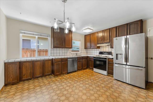 530 Western Drive, Santa Cruz CA: https://media.crmls.org/mediaz/7ff0f09f-0e05-4335-89b4-09d77119ffe5.jpg