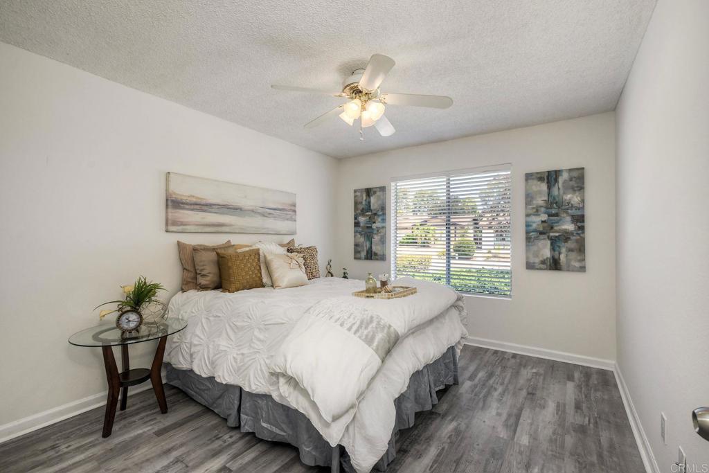 4545 Golden Ridge Dr - photo 18