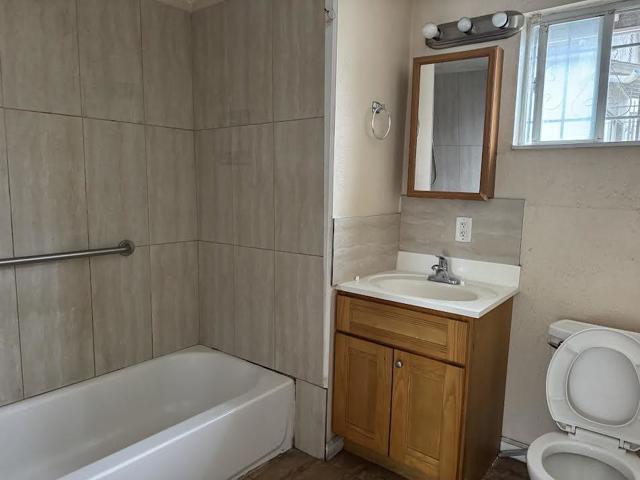 407 W. 7th St., Stockton CA: https://media.crmls.org/mediaz/7ff34b47-94dc-44b7-be00-492b985ddd76.jpg