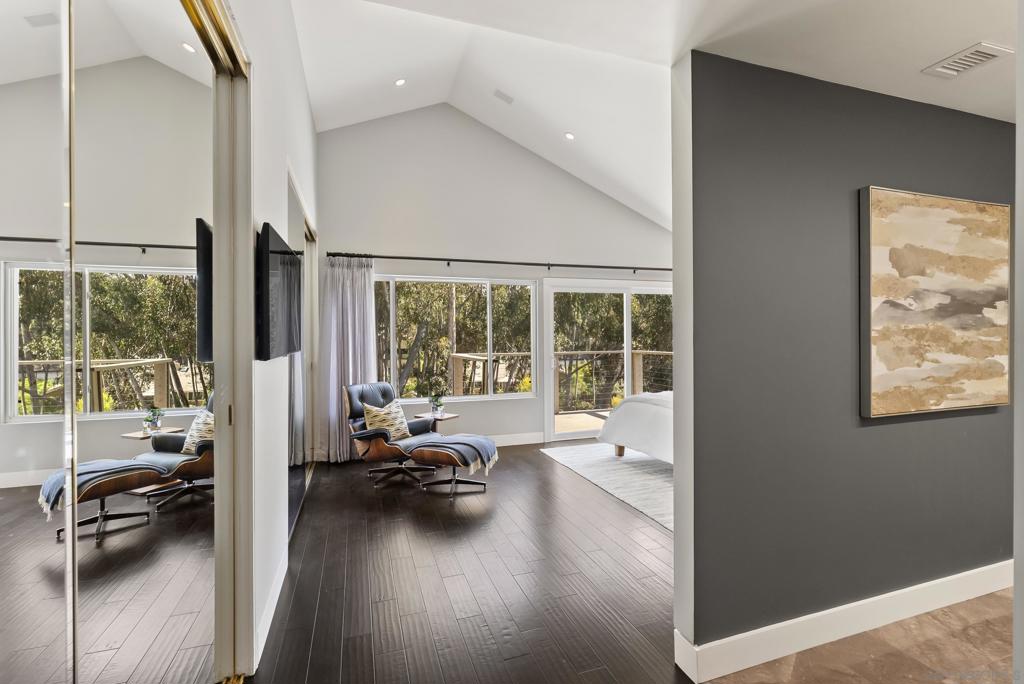 MLS #250036345SD img 24