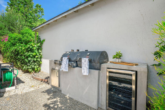 5622 Natick Avenue, Sherman Oaks CA: https://media.crmls.org/mediaz/7ff45cec-015b-4da4-861f-376d154789a7.jpg