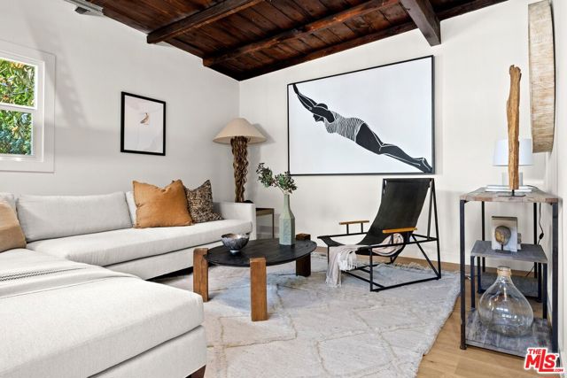 6410 Drexel Avenue, Los Angeles CA: https://media.crmls.org/mediaz/7ff53d5e-e45f-4d93-8e9d-81a0644aeaac.jpg