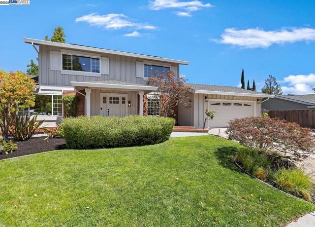 59 Arenas Ct, San Ramon CA: https://media.crmls.org/mediaz/7ff543ab-cdc1-4c2f-bea3-2b20aad8f4b7.jpg