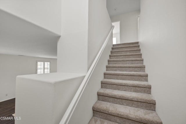 1532 Lorena Drive, Oxnard CA: https://media.crmls.org/mediaz/7ff5dc52-0c23-465b-8880-9f5dd9dc13b7.jpg