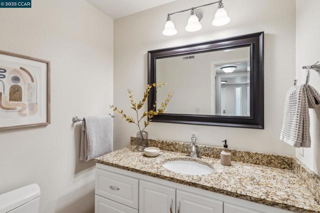 1560 Gilboa Dr, Walnut Creek CA: https://media.crmls.org/mediaz/7ff63aa6-aa78-4b3b-8b32-950de896061c.jpg