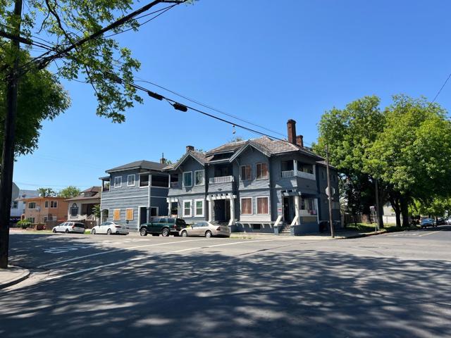 Image 0 of 11 For 933 Madison Street