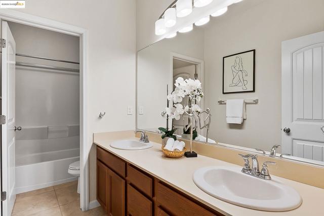 3680 Mallard Ct, Antioch CA: https://media.crmls.org/mediaz/7ff7c2d7-c07d-48cb-9b2c-4bc709eb5154.jpg
