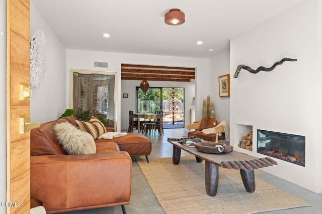 1107 S Rice Road, Ojai CA: https://media.crmls.org/mediaz/7ff7db0a-4a30-4e24-a2d9-973855ce9dc7.jpg