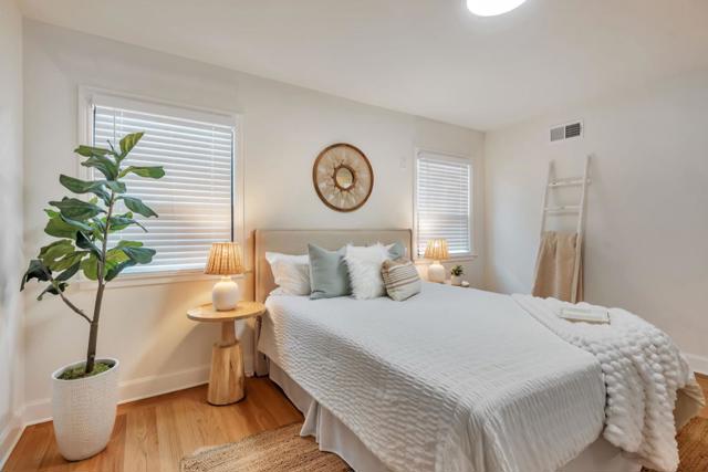 1641 Molitor Road, Belmont CA: https://media.crmls.org/mediaz/7ff86b65-535a-4d73-8565-6e23caf6109e.jpg