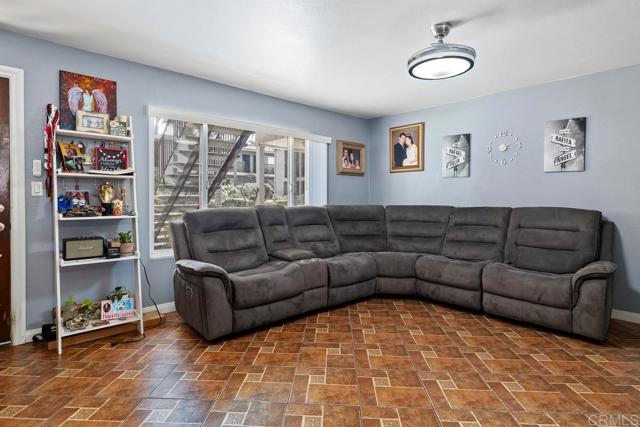 Detail Gallery Image 6 of 30 For 695 Sea Vale St 5e,  Chula Vista,  CA 91910 - 2 Beds | 2 Baths