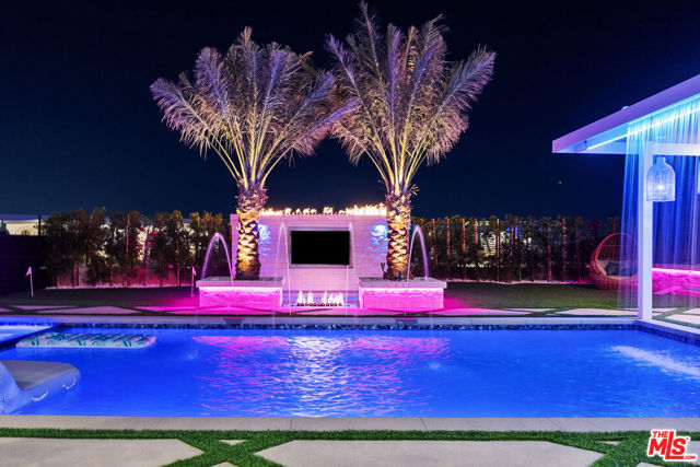 20216 W Albion Way, Porter Ranch CA: https://media.crmls.org/mediaz/7ff91074-1ca4-4506-a92d-f0da7091d5b8.jpg