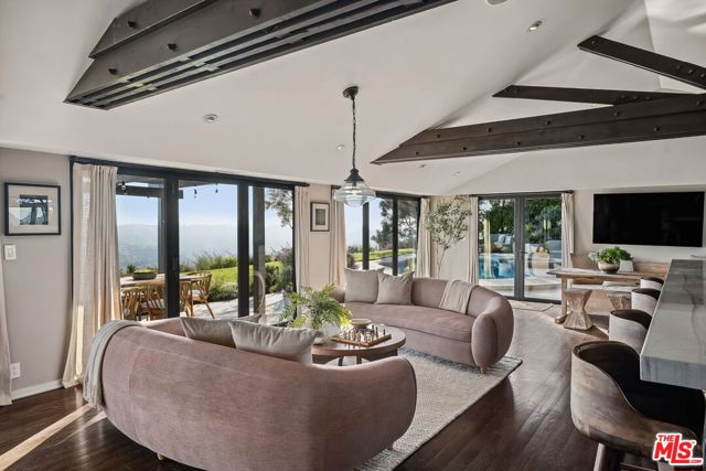 7840 Torreyson Drive, Los Angeles CA: https://media.crmls.org/mediaz/7ff92bf2-4301-4fd3-b8f5-9e5d30866578.jpg