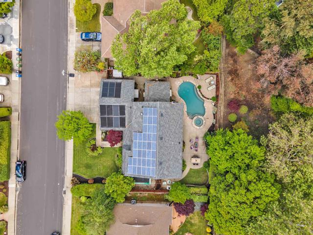 1632 Saint Norbert Dr, Danville CA: https://media.crmls.org/mediaz/7ff98d2a-4a36-484d-a04c-cbc81b6e51e4.jpg
