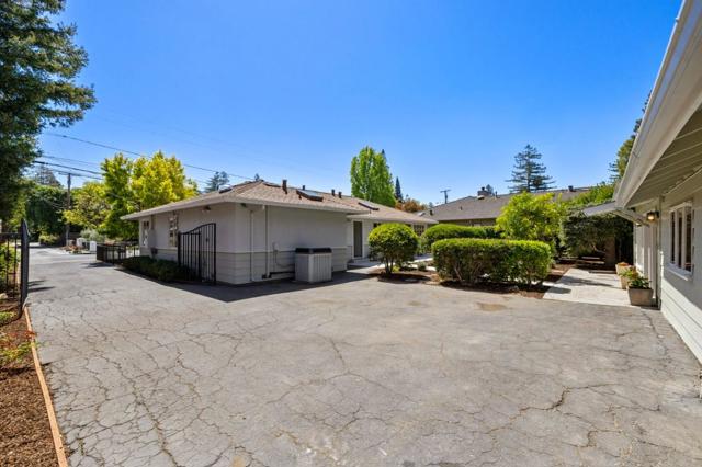 678 Chimalus Drive, Palo Alto CA: https://media.crmls.org/mediaz/7ff99a19-cf61-4a93-be1e-bfc15e26e950.jpg
