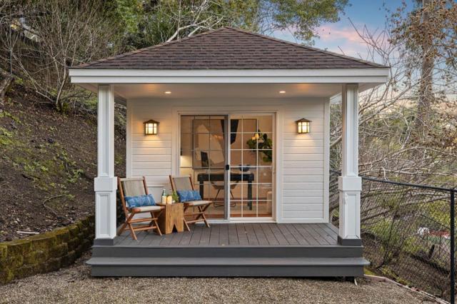 2937 San Juan Boulevard, Belmont CA: https://media.crmls.org/mediaz/7ffa2cf0-72e2-47f0-9d8d-811a5fbeea97.jpg