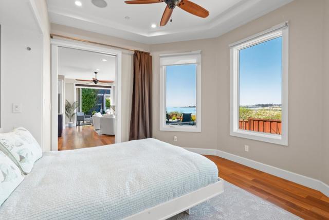2974 E Cliff Drive, Santa Cruz CA: https://media.crmls.org/mediaz/7ffa2f4e-8ae0-4ad0-8901-5e85abd99db0.jpg