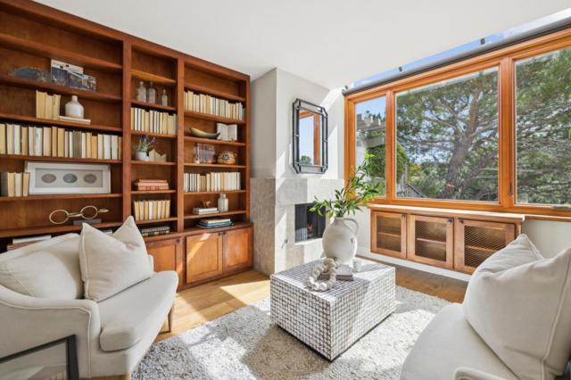 Image 36 of 97 For 10 Spinnaker Place